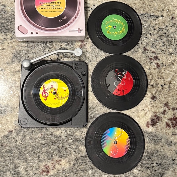 Record Player Coaster Set with Colorful Design, New - Picture 2 of 9